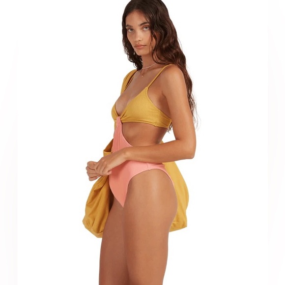 Billabong Cutout One Piece Swimsuit - Picture 8 of 16